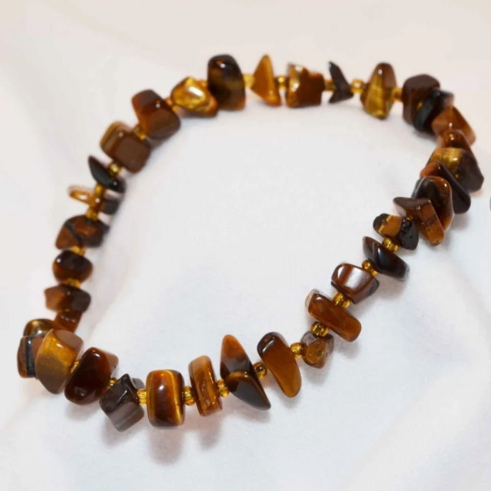 Beautiful Handmade Tiger Eye Beaded Bracelet - Picture 3 of 6
